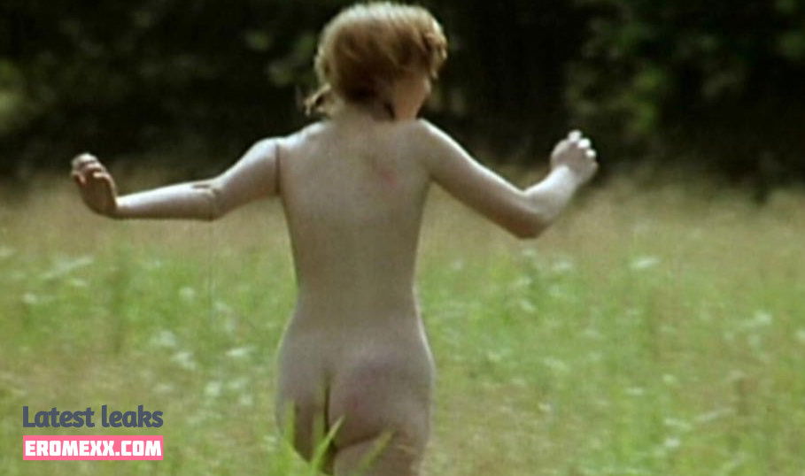 Latest Leaks Kareen Schröter Nude #5 - Fapello