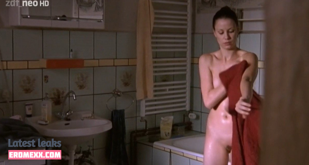 Latest Leaks Karoline Kunz Nude #4 - Fapello