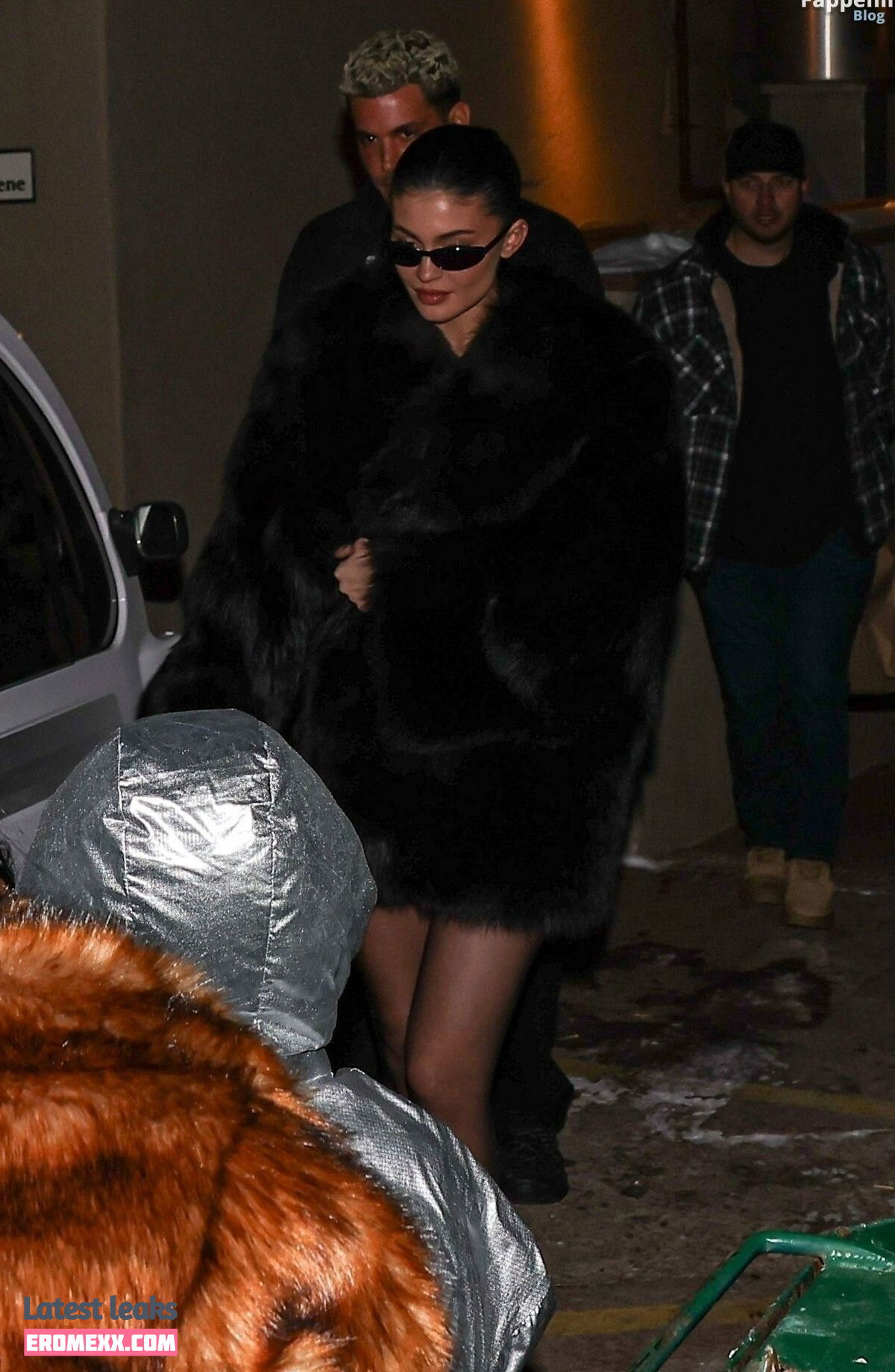 Latest Leaks Kylie Jenner Nude #7165 - Fapello