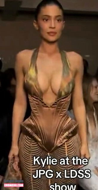 Latest Leaks Kylie Jenner Nude #7203 - Fapello