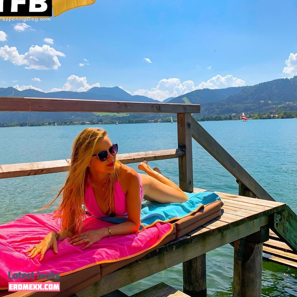 Latest Leaks Laura Karasek Nude #14 - Fapello