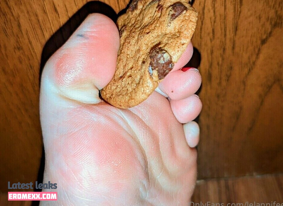 Latest Leaks lelannifeets Nude #10 - Fapello