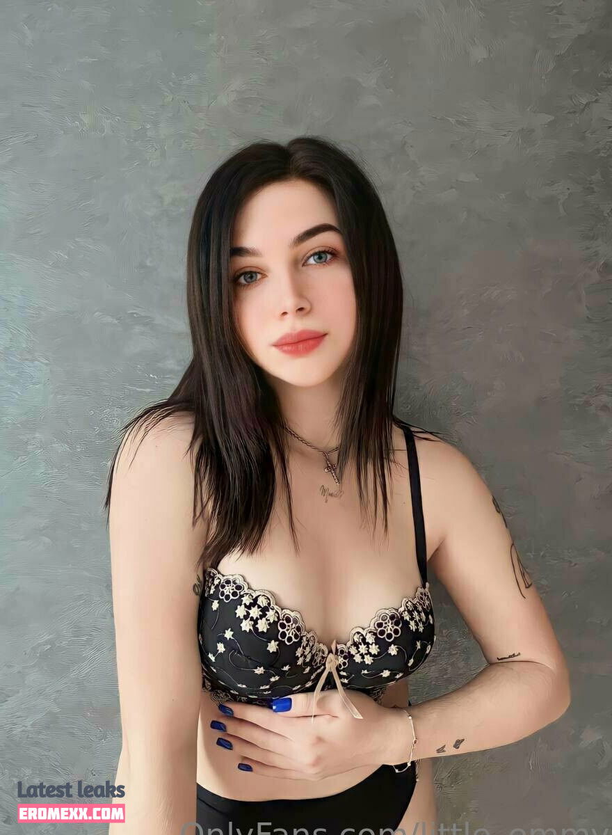 Latest Leaks little_emmy1 Nude #2 - Erome