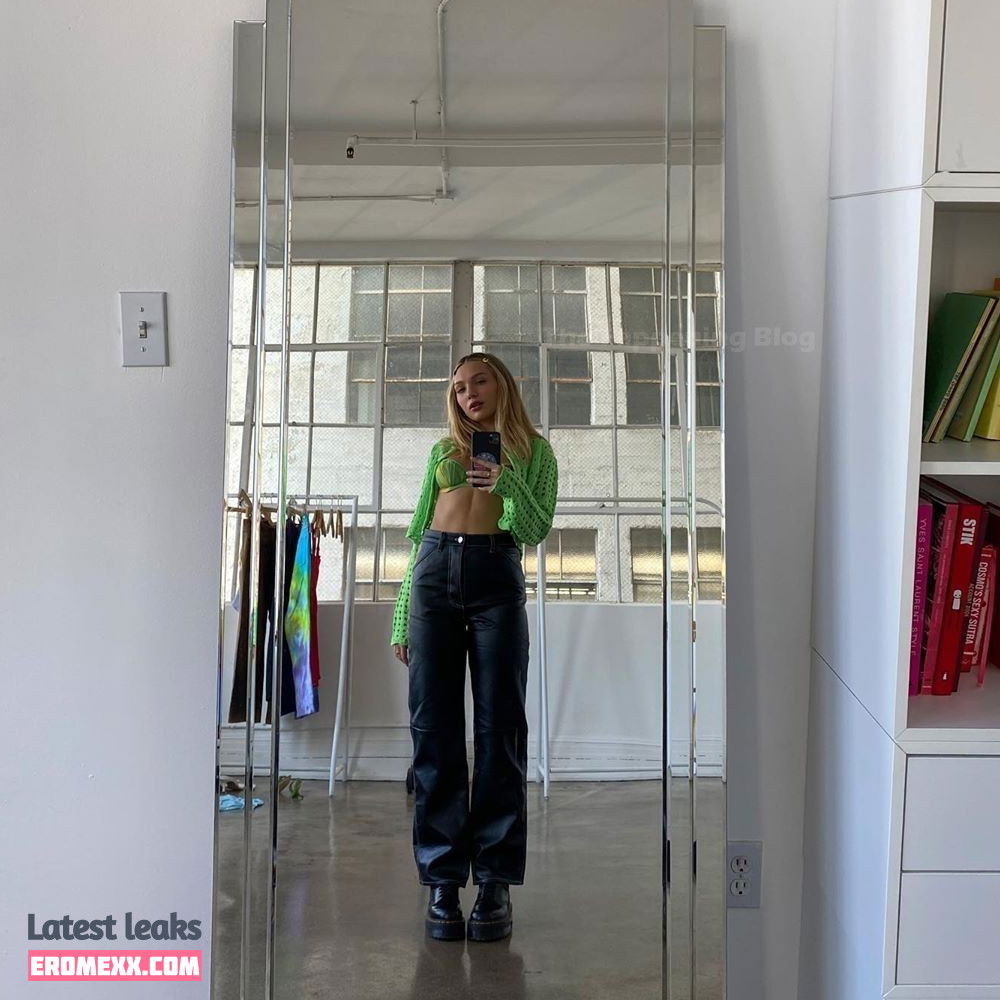 Latest Leaks Maddie Ziegler Nude #17 - Fapello