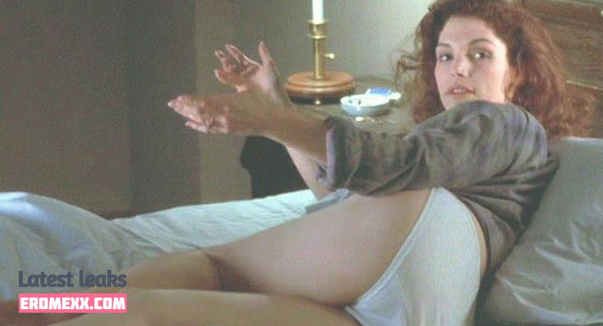 Mary Elizabeth Mastrantonio nude leaks onlyfans - Erome