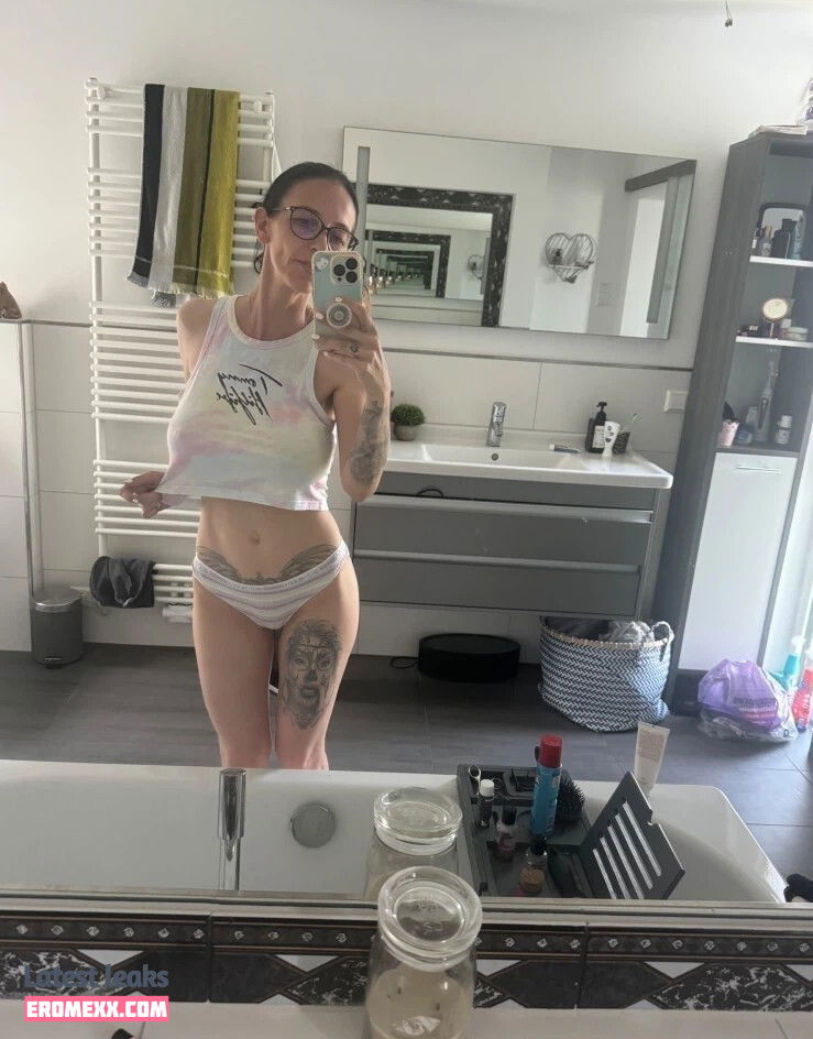 Latest Leaks Melia84 Nude #5 - Fapello
