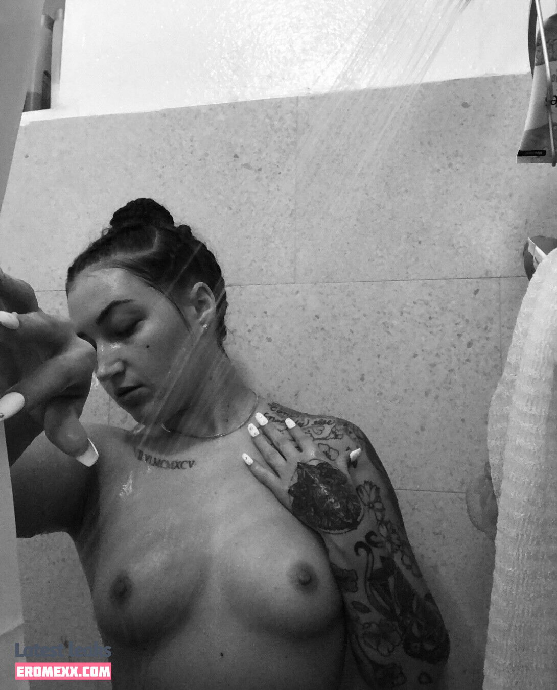 Latest Leaks midgetbtch Nude #4 - Fapello