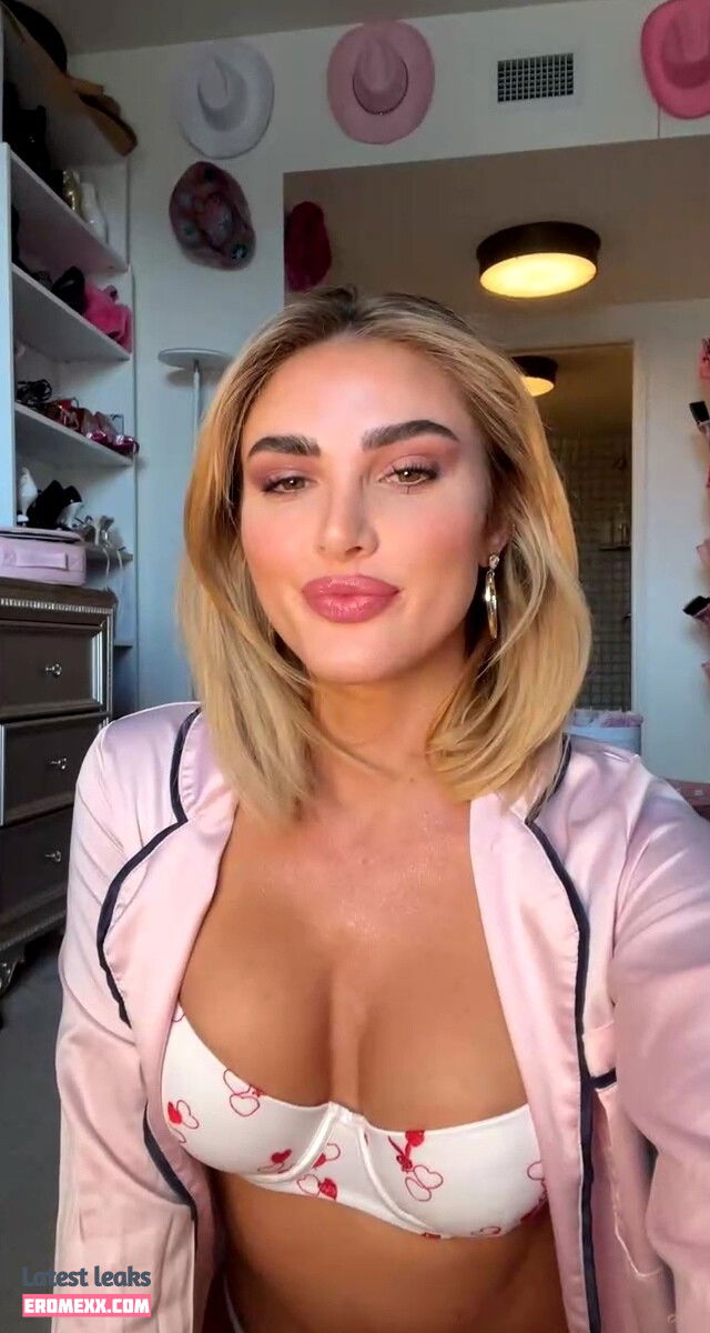Latest Leaks Miss Kenzie Anne Nude #1 - Fapello