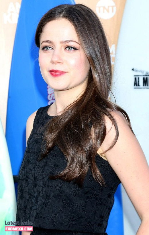 Latest Leaks Molly Gordon Nude #3 - Fapello