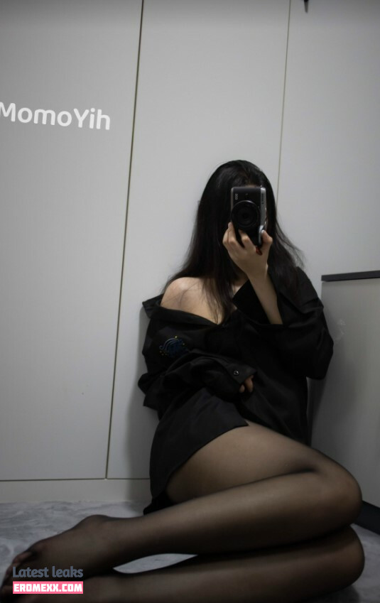Latest Leaks MomoYih Nude #4 - Fapello
