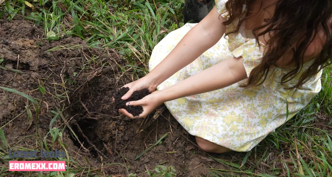 Latest Leaks Mother The Mountain Farm Nude #1 - Fapello