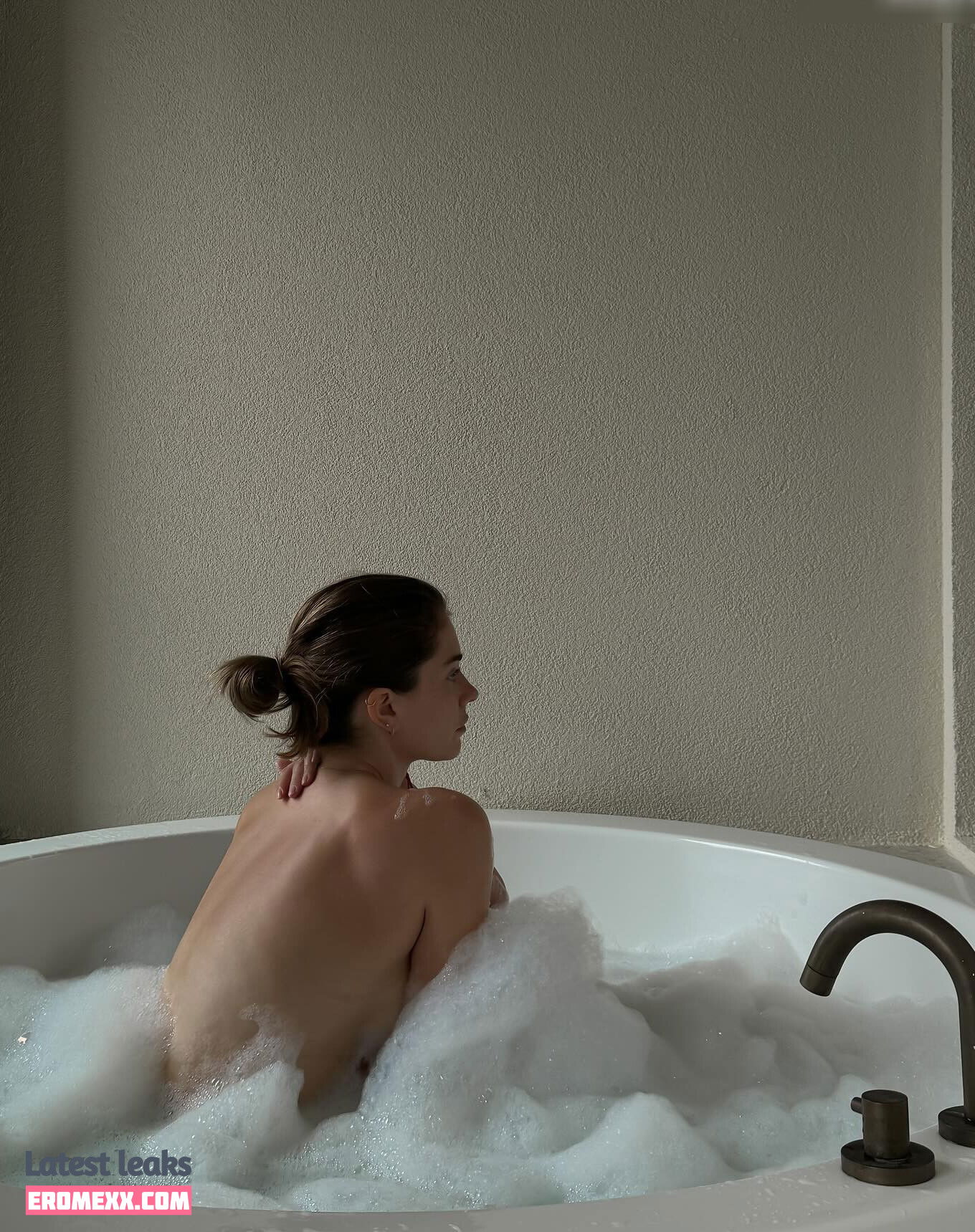 Latest Leaks Mrs. Bella Nude #78 - Fapello