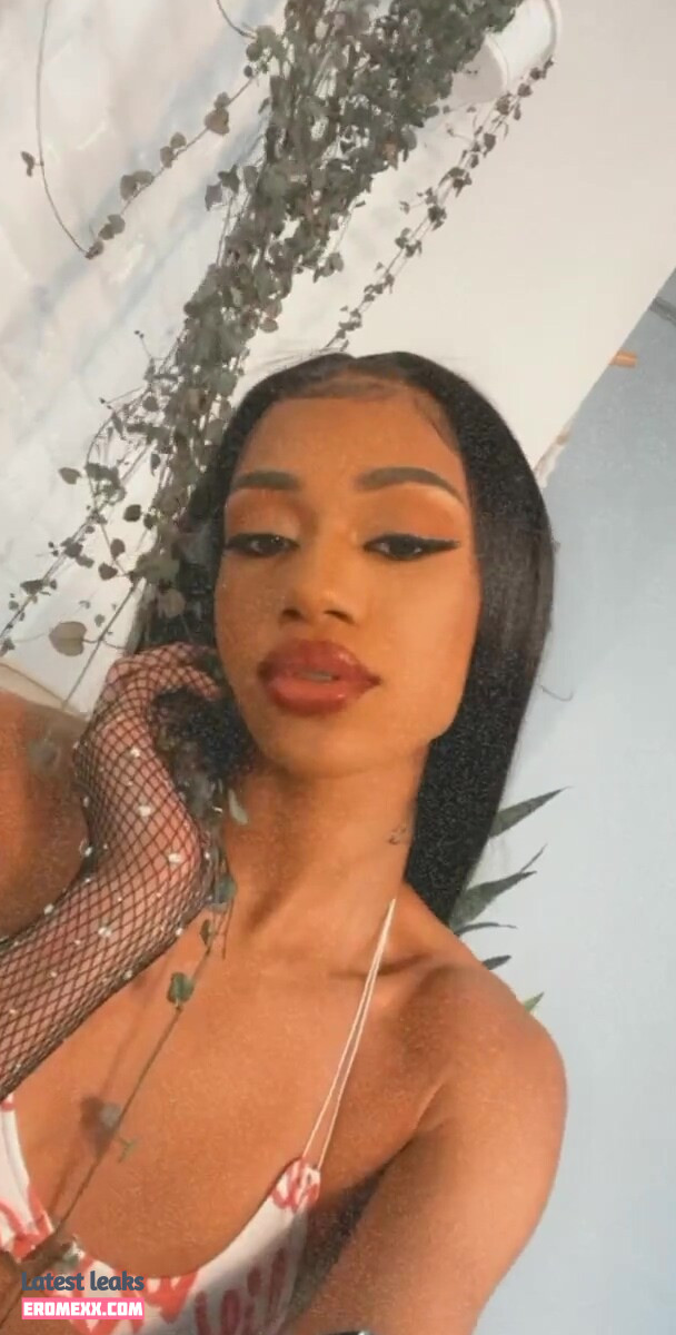 Latest Leaks MswetwetBanks Nude #2 - Fapello