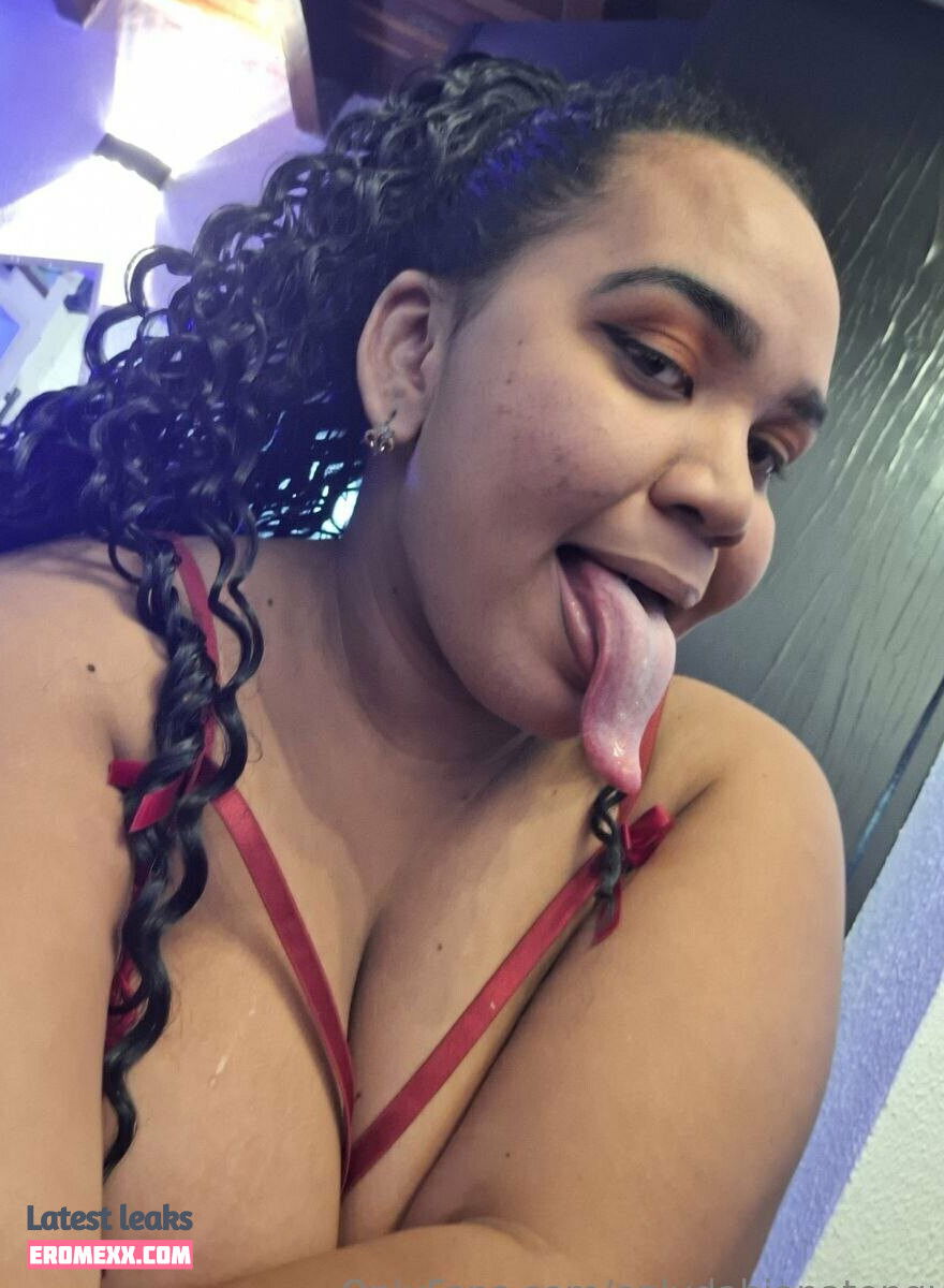 Latest Leaks onlydahianatongue Nude #15 - Fapello