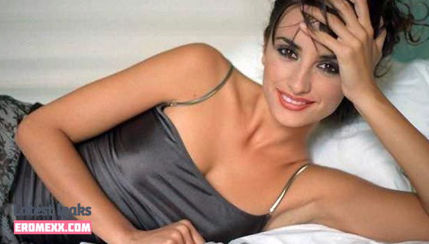 Latest Leaks Penélope Cruz Nude #812 - Fapello