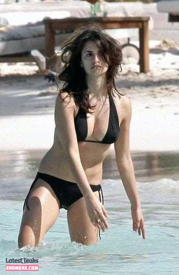 Latest Leaks Penélope Cruz Nude #813 - Fapello