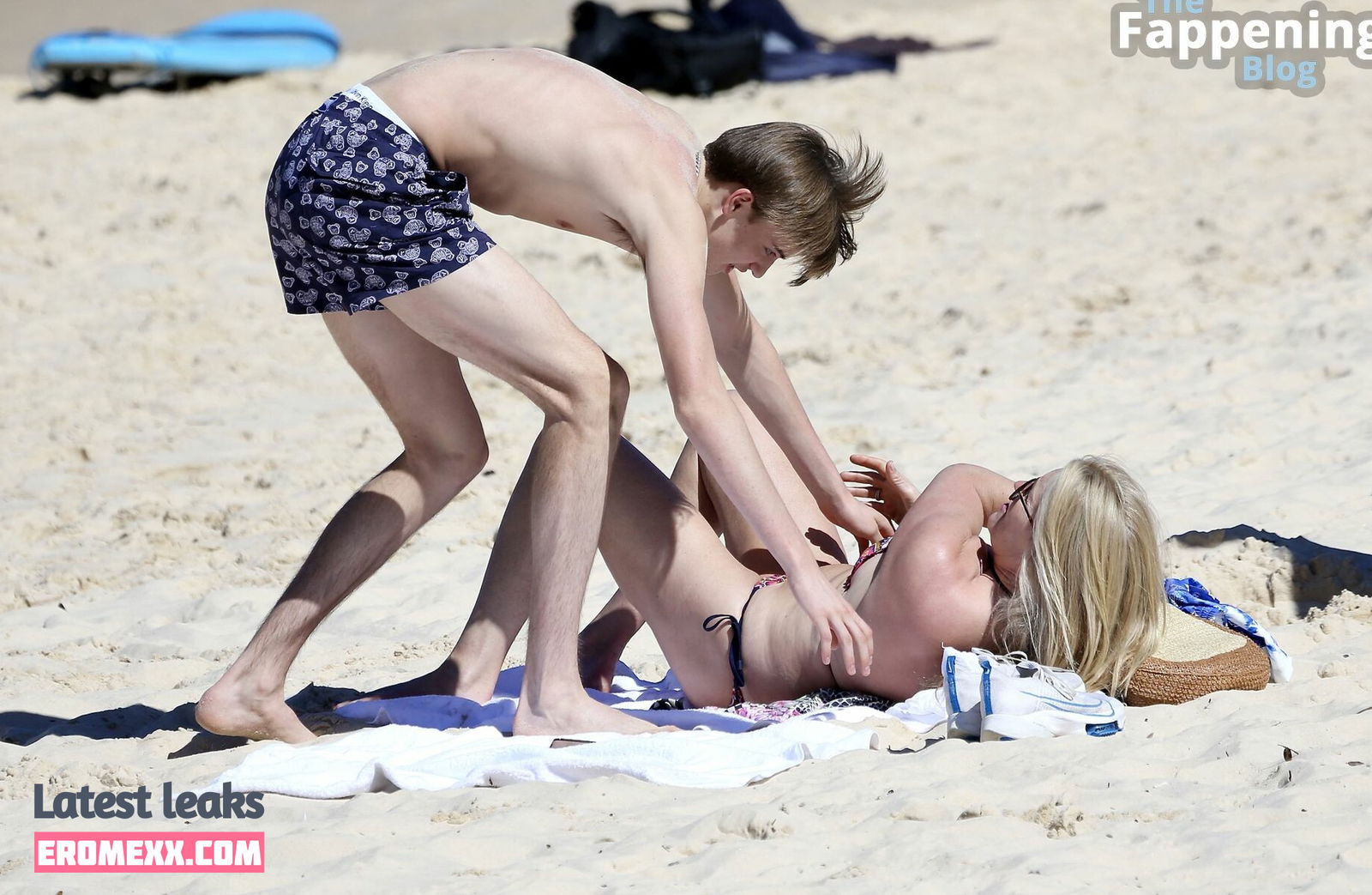 Latest Leaks Penny Lancaster Nude #107 - Fapello