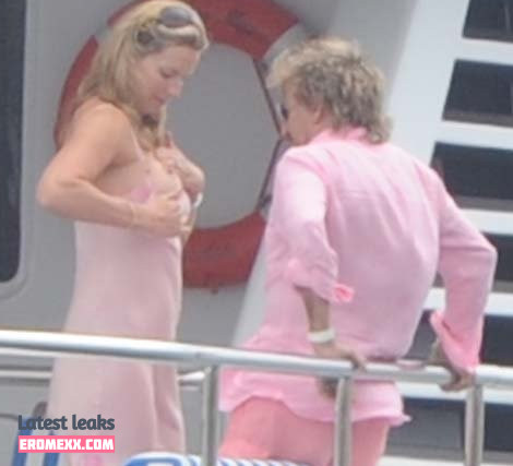 Latest Leaks Penny Lancaster Nude #34 - Fapello