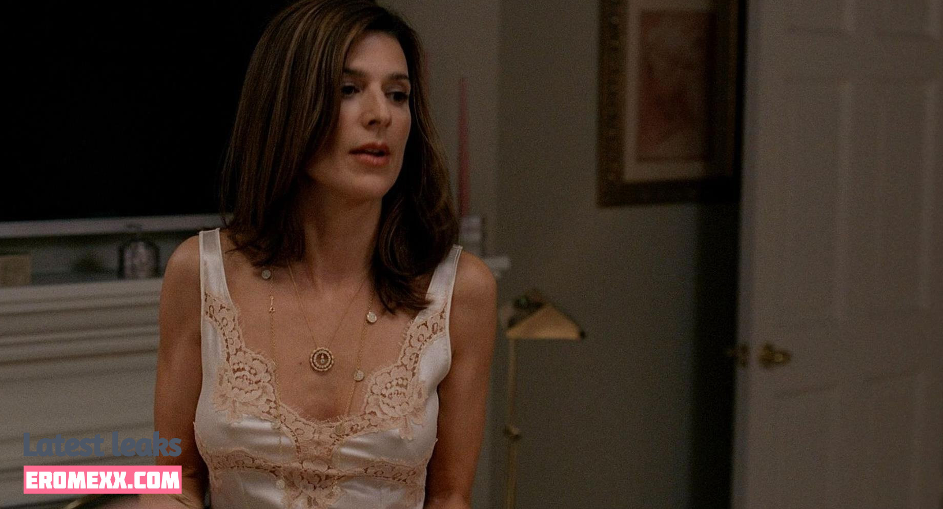 Latest Leaks Perrey Reeves Nude #19 - Fapello