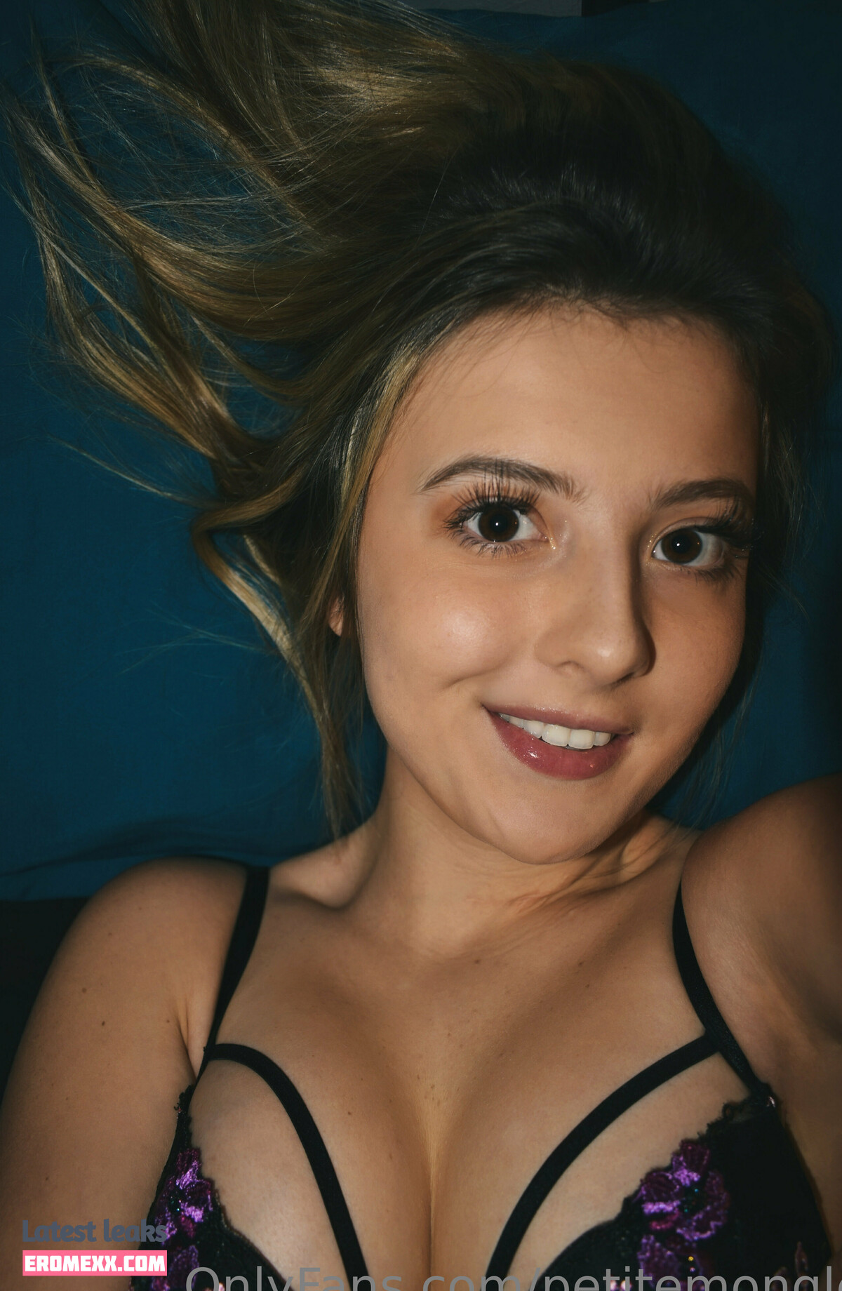 Latest Leaks petitemongle Nude #15 - Fapello