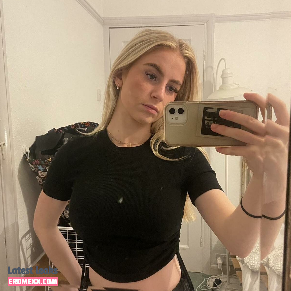 Latest Leaks Phoebe Whitehouse Nude #7 - Fapello