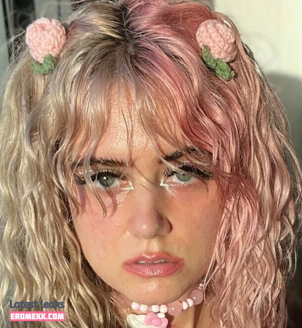 Latest Leaks pinkfloweremoji Nude #2 - Fapello