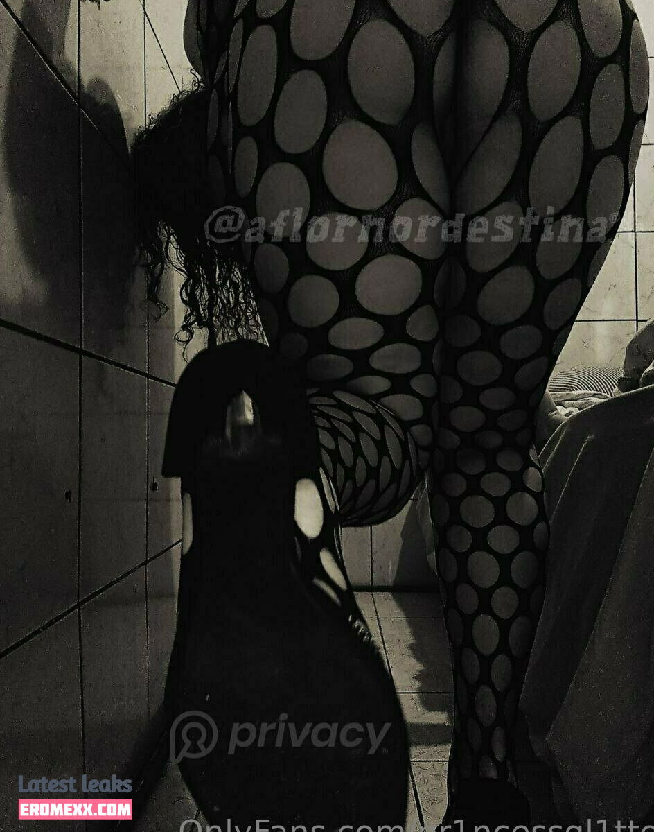 Latest Leaks pr1ncessgl1tterfree Nude #30 - Fapello