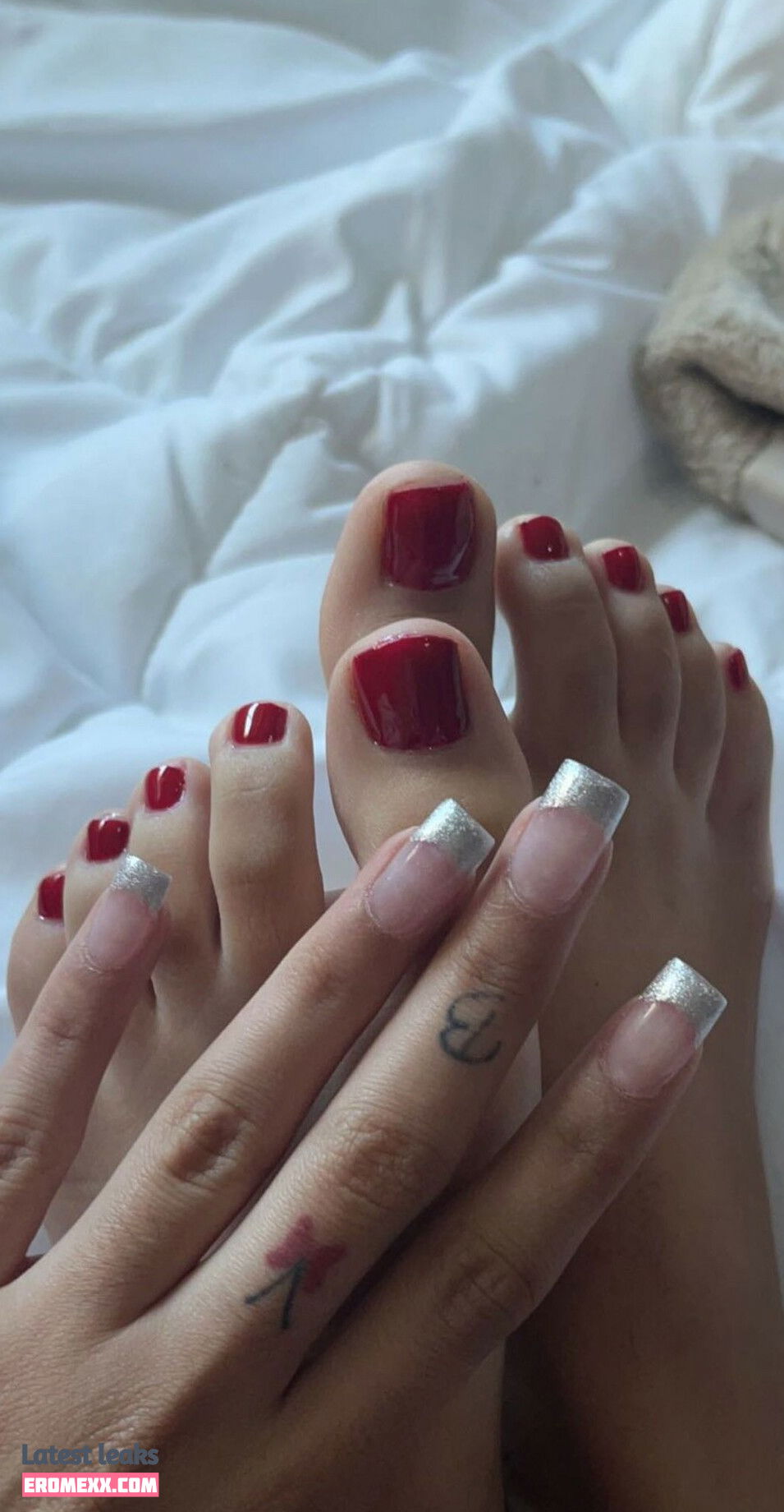 Latest Leaks Pretty Feet Nude #176 - Erome