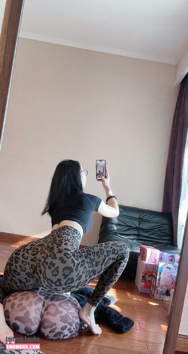 Latest Leaks QiaoniuTT Nude #3220 - Fapello
