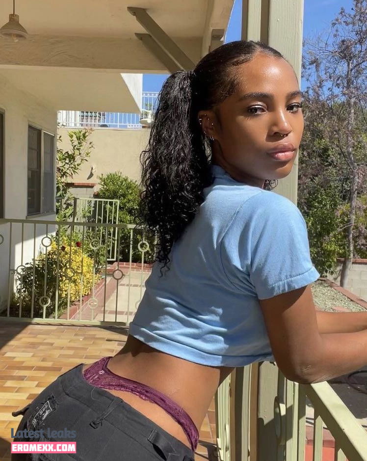 Latest Leaks Quenlin Blackwell Nude #6 - Fapello