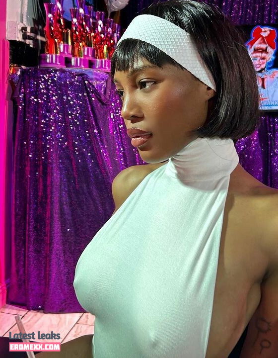 Latest Leaks Quenlin Blackwell Nude #67 - Fapello