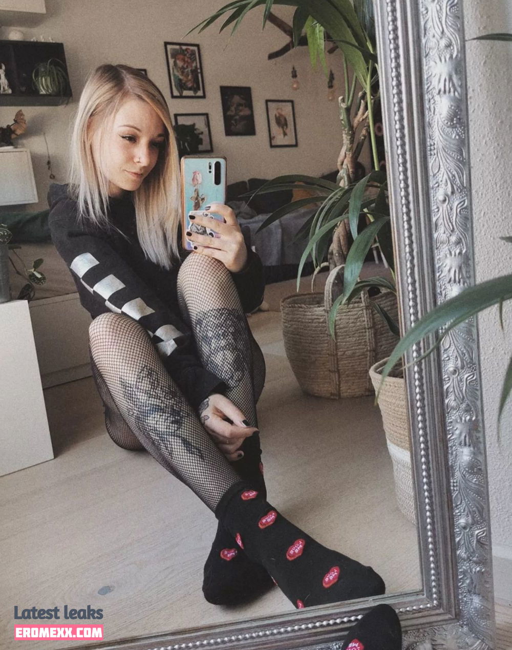Latest Leaks rainbowf0x Nude #14 - Fapello