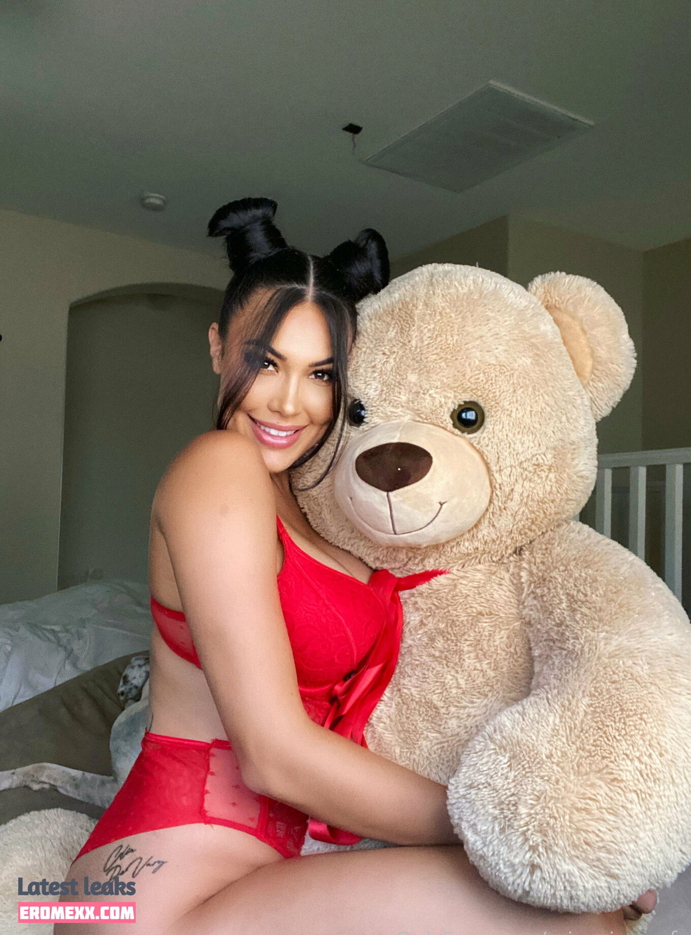 Latest Leaks raineyjamesfree Nude #6 - Fapello