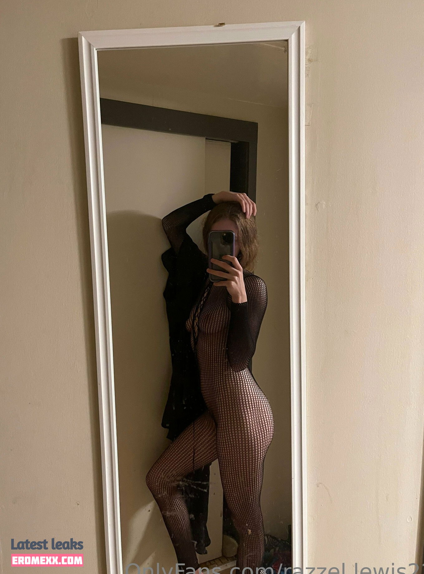 Latest Leaks razzel.lewis22 Nude #9 - Fapello