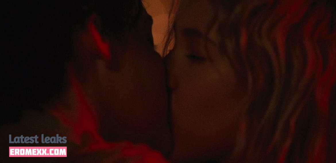 Latest Leaks Riley Keough Nude #52 - Fapello