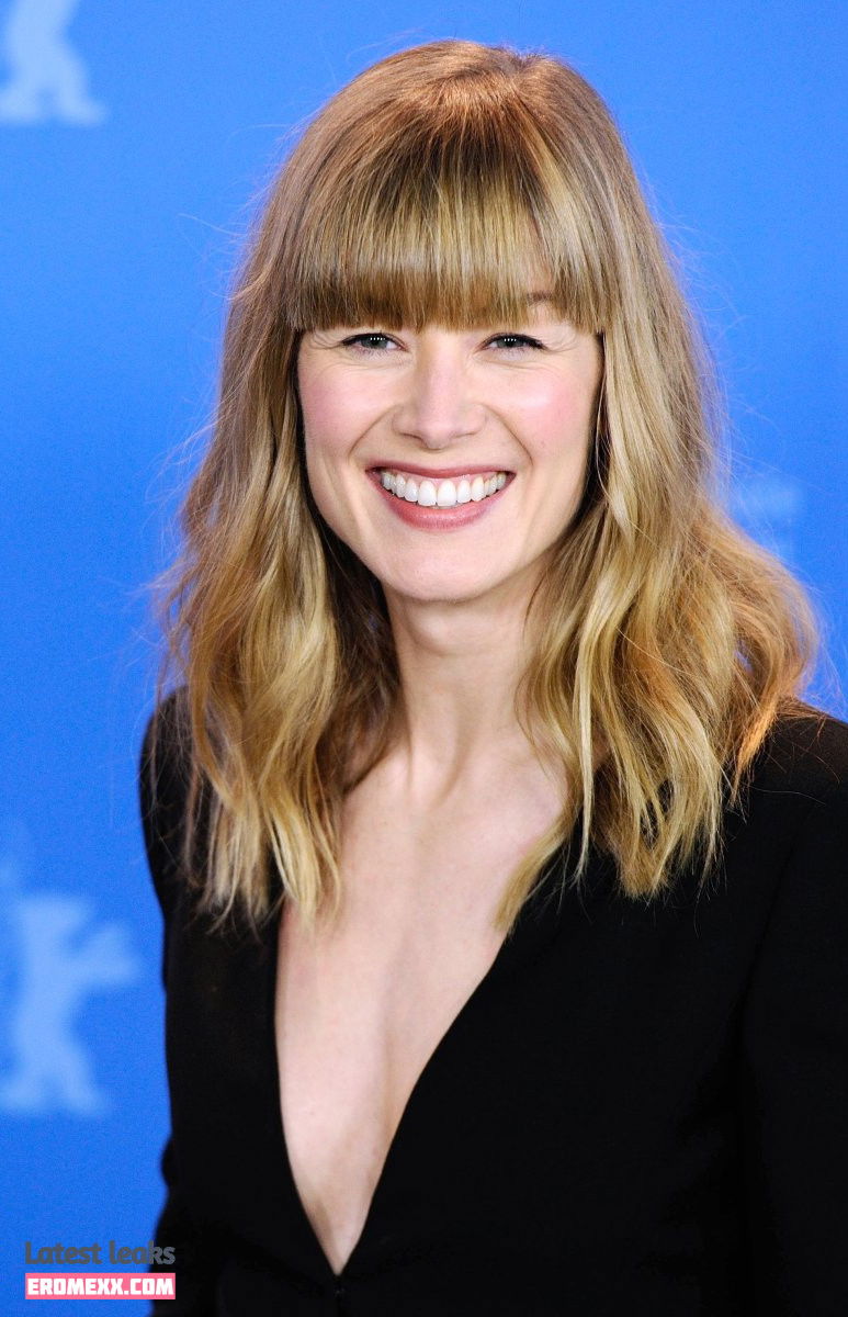 Latest Leaks Rosamund Pike Nude #6 - Erome