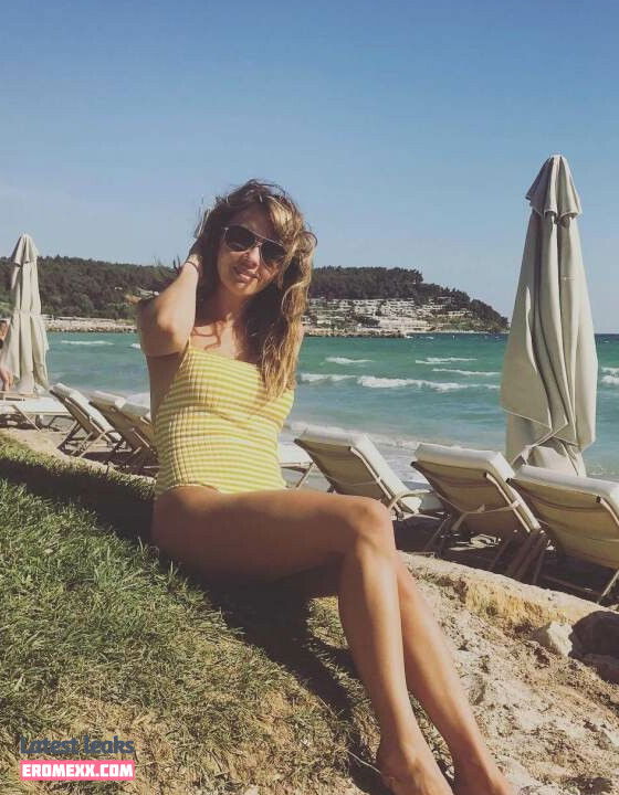 Latest Leaks Samia Ghadie Nude #5 - Fapello
