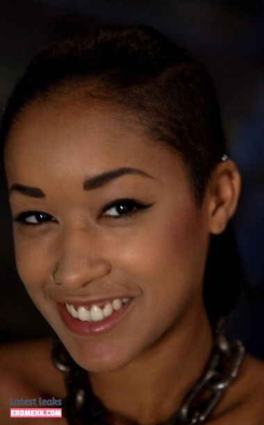 Latest Leaks Skin Diamond Nude #304 - Fapello