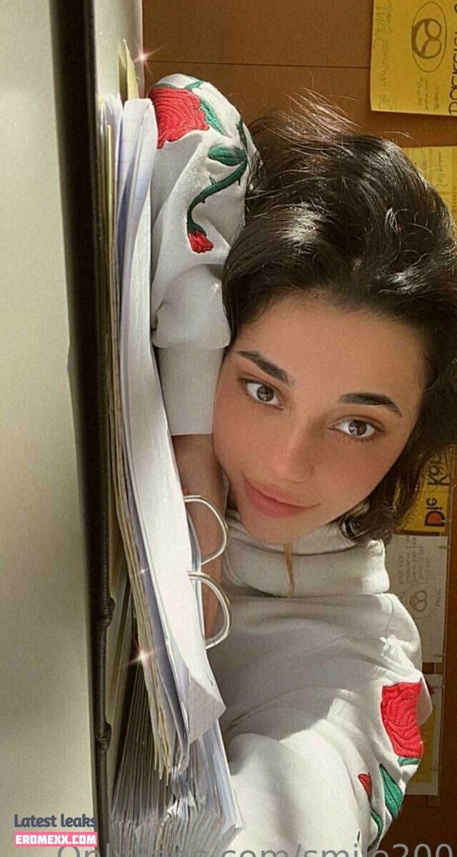 Latest Leaks smile2003 Nude #124 - Erome