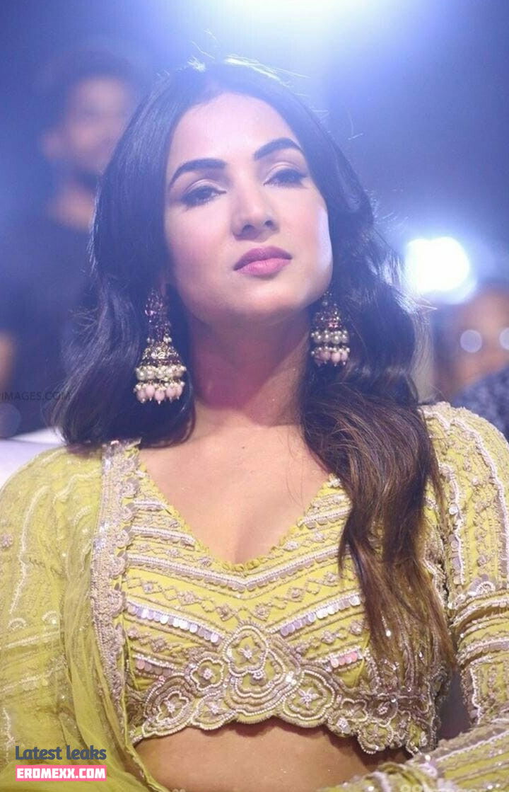 Latest Leaks Sonal Chauhan Nude #1 - Erome