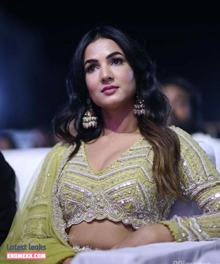 Latest Leaks Sonal Chauhan Nude #25 - Erome