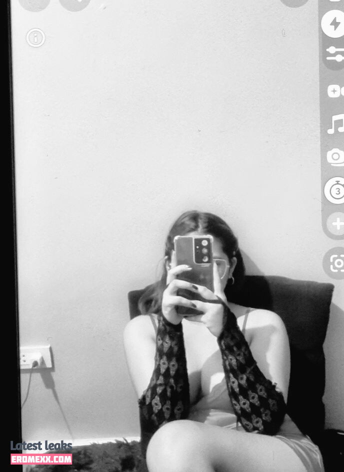 Latest Leaks Strwbrrsh Nude #5 - Erome