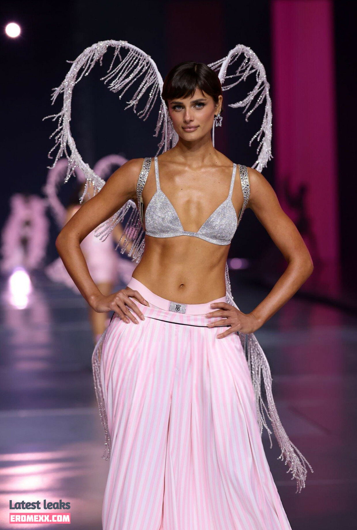 Latest Leaks Taylor Hill Nude #214 - Fapello