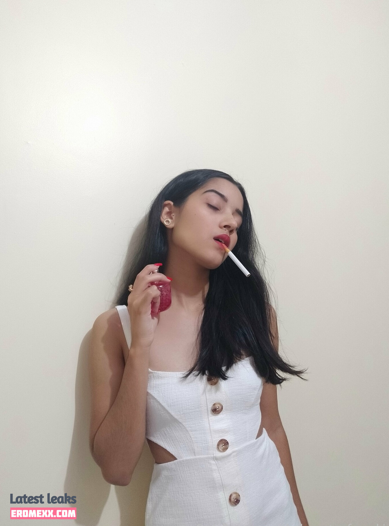 Latest Leaks thebeautyofsmoking Nude #13 - Fapello