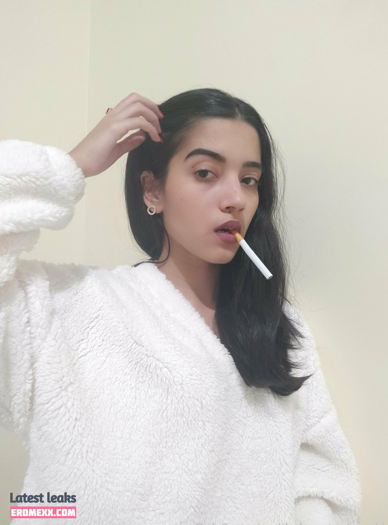 Latest Leaks thebeautyofsmoking Nude #2 - Fapello