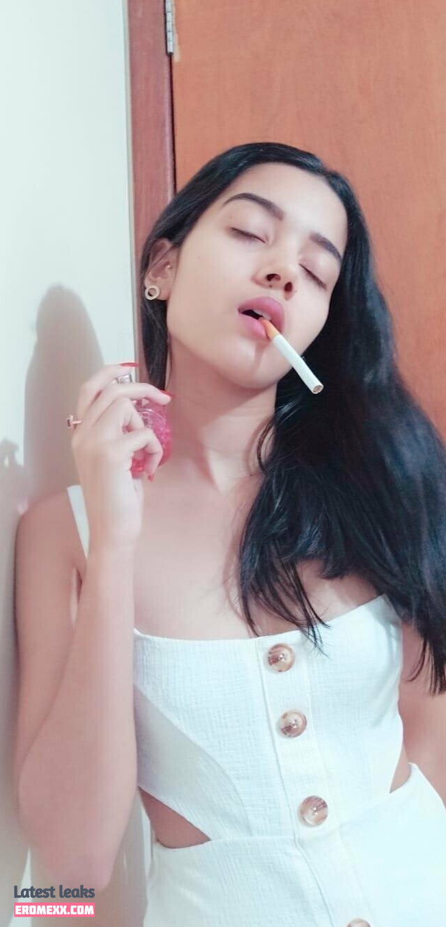 Latest Leaks thebeautyofsmoking Nude #20 - Fapello