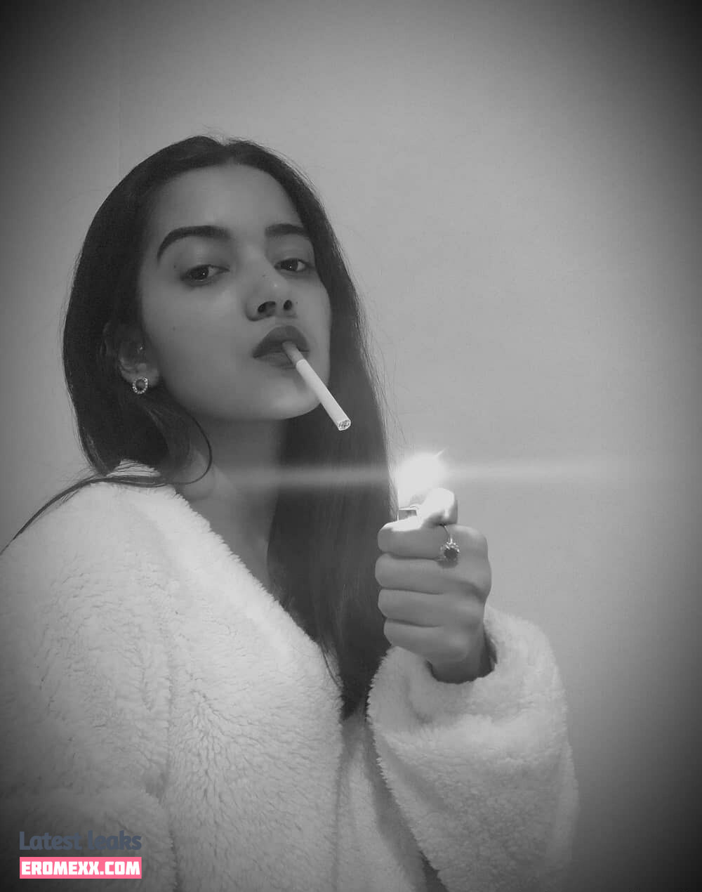 Latest Leaks thebeautyofsmoking Nude #22 - Fapello