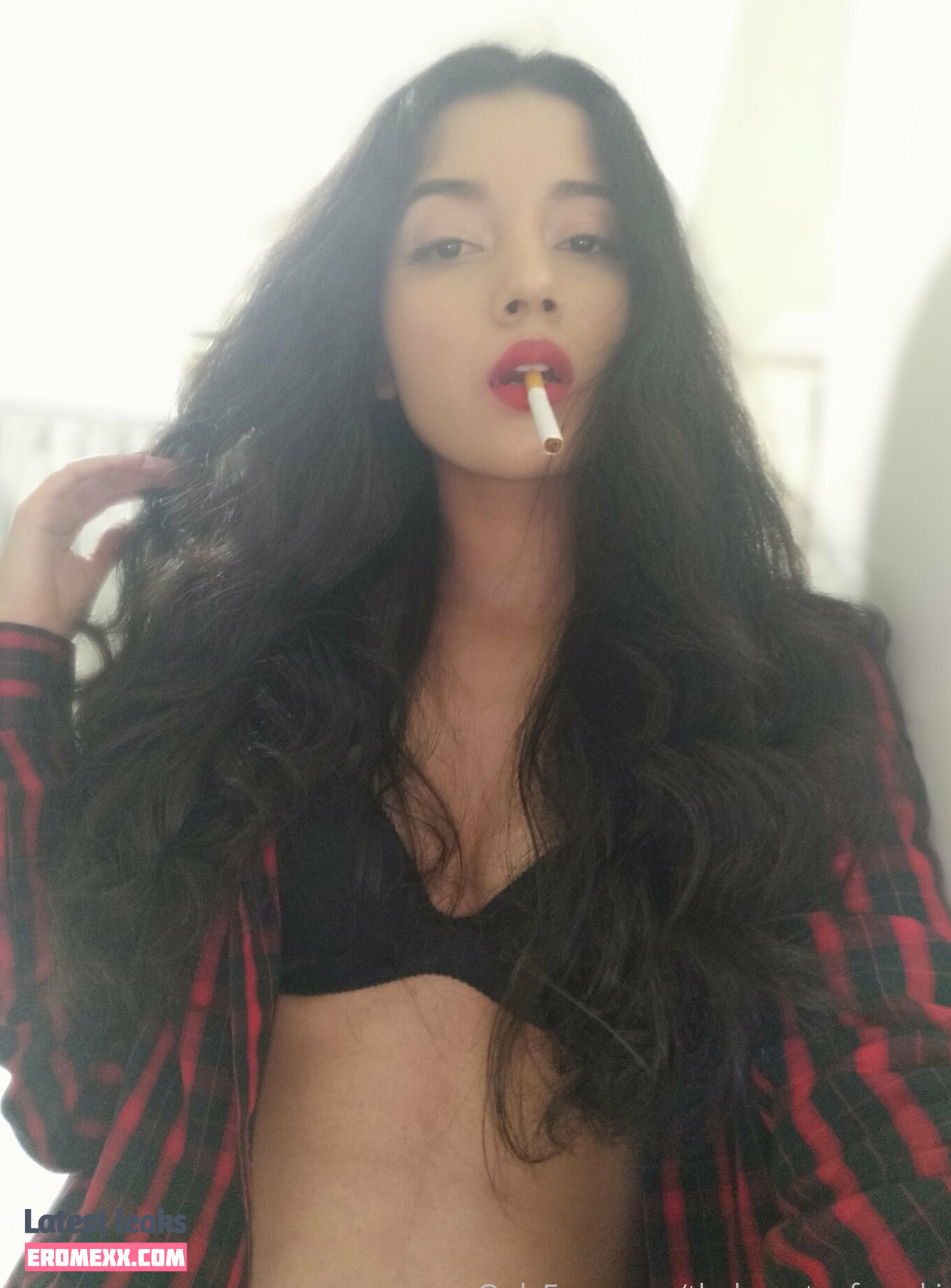 Latest Leaks thebeautyofsmoking Nude #28 - Fapello