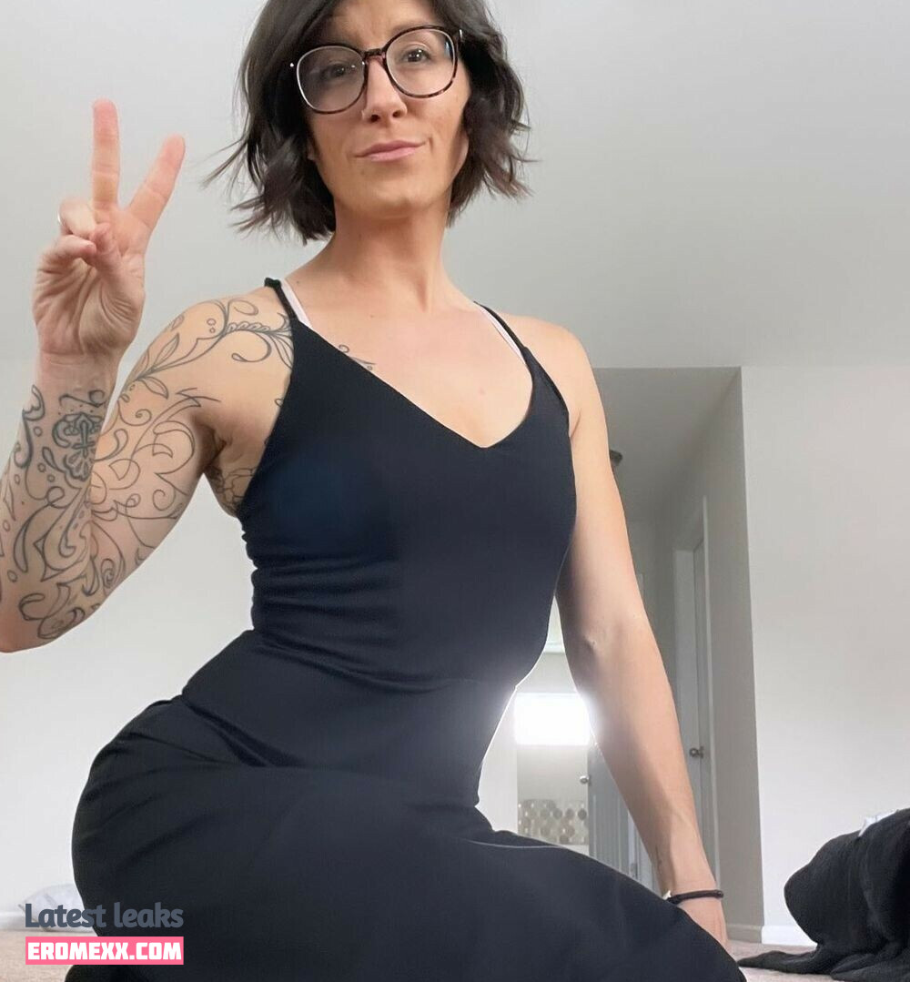 Latest Leaks themrsnextdoor2.0 Nude #4 - Fapello