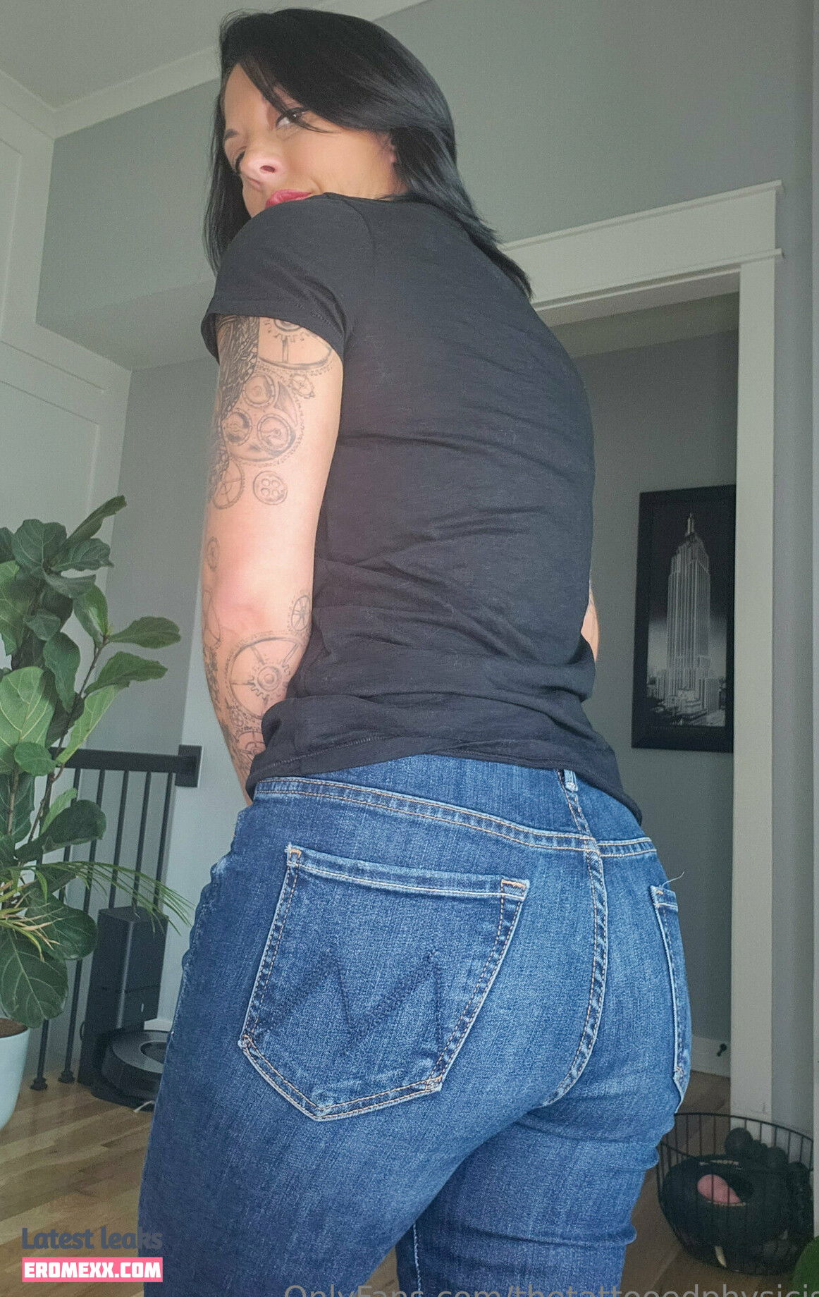 Latest Leaks thetattooedphysicist Nude #8 - Fapello